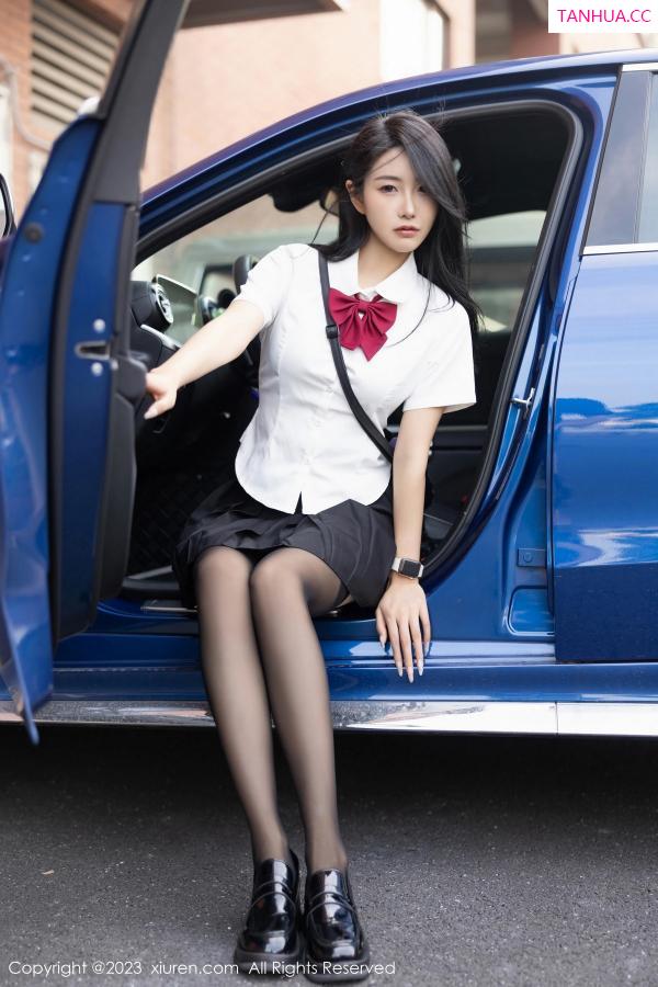   [XiuRen]高清写真图 2023.11.13 No.7653 苏苏阿 短裙美腿第12张图片